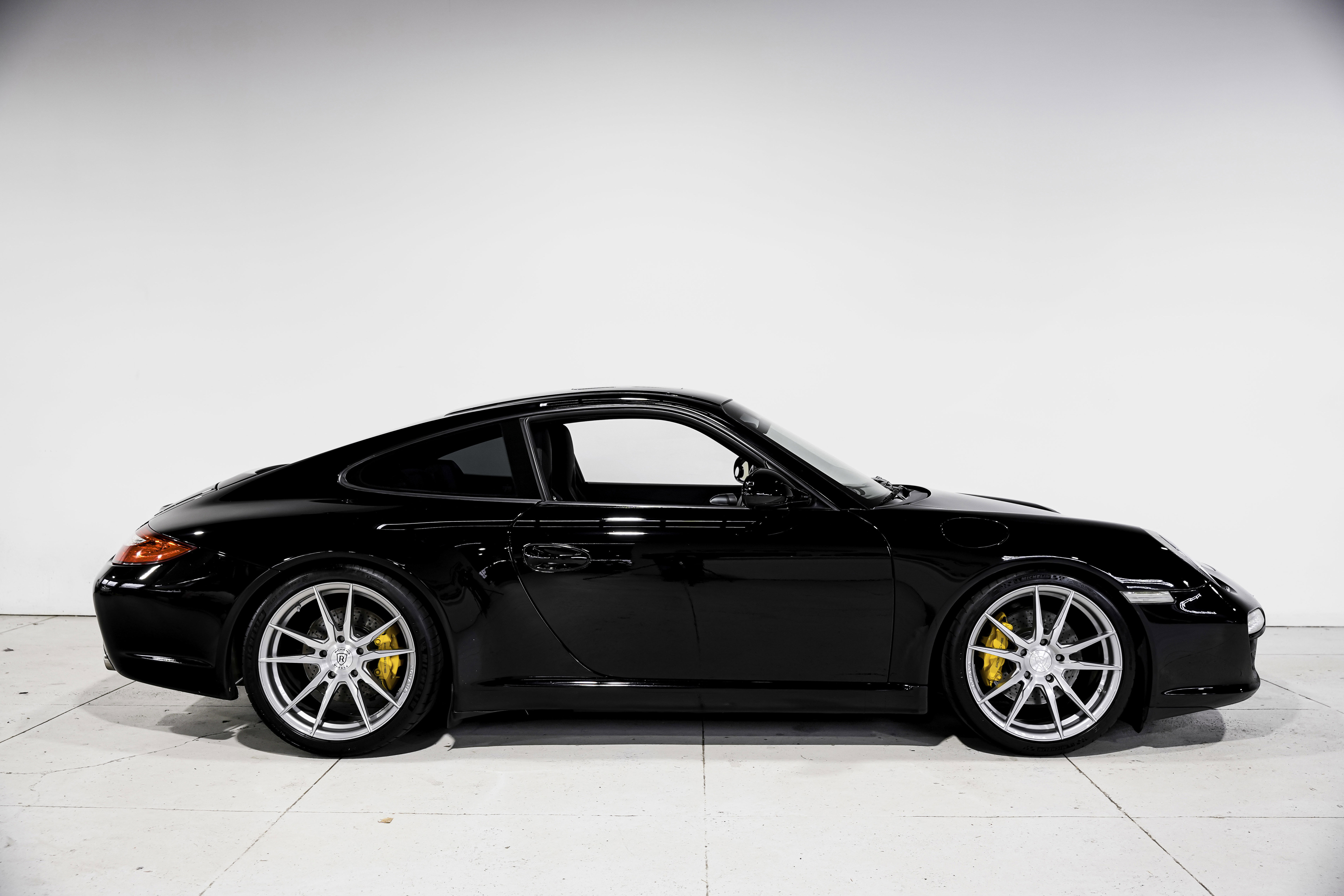 Used 2009 Porsche 911 Carrera image 2
