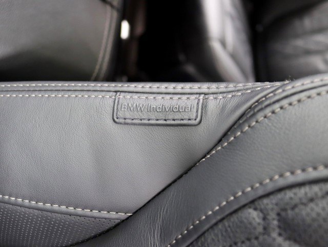 Used 2023 BMW X7 M60i w/ Executive Package image 31