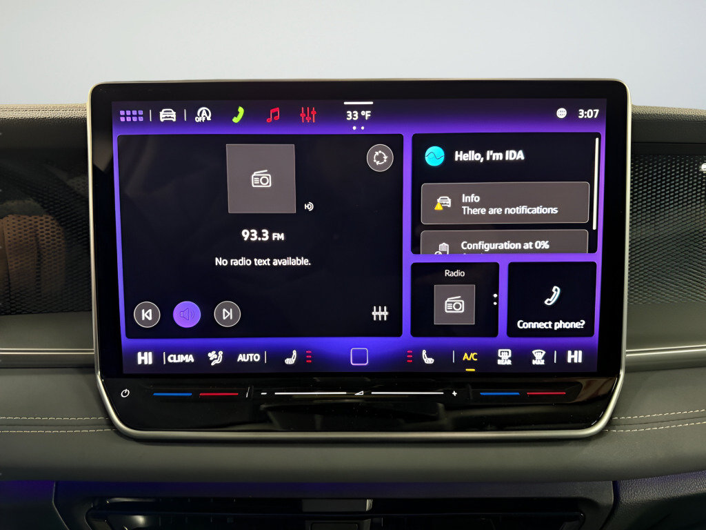 New 2026 Volkswagen Tiguan SE FWD image 13