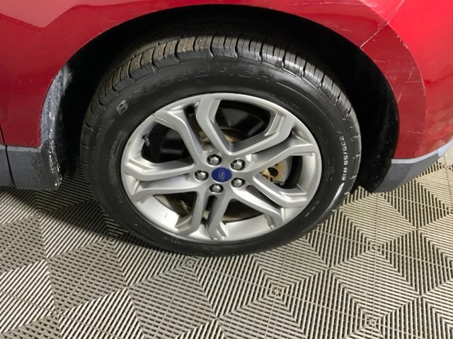 Used 2016 Ford Edge Titanium w/ Technology Package AWD/4WD image 35