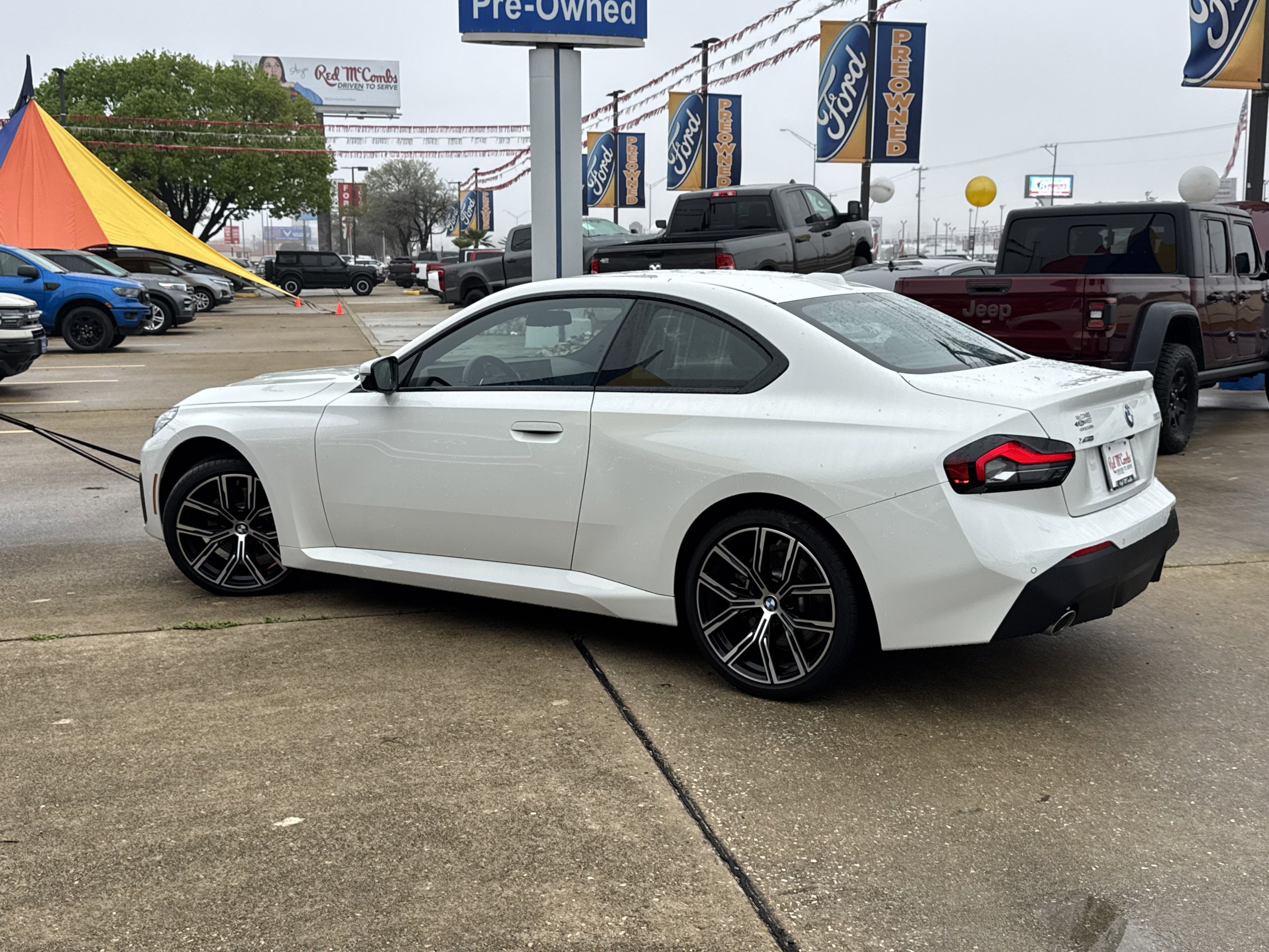 Used 2024 BMW 230i xDrive Coupe w/ Premium Package image 8