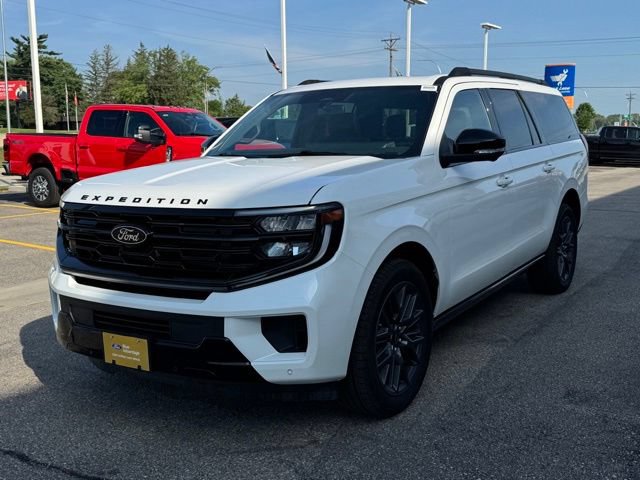 Certified 2025 Ford Expedition Max Platinum w/ Stealth Performance Package AWD/4WD image 42