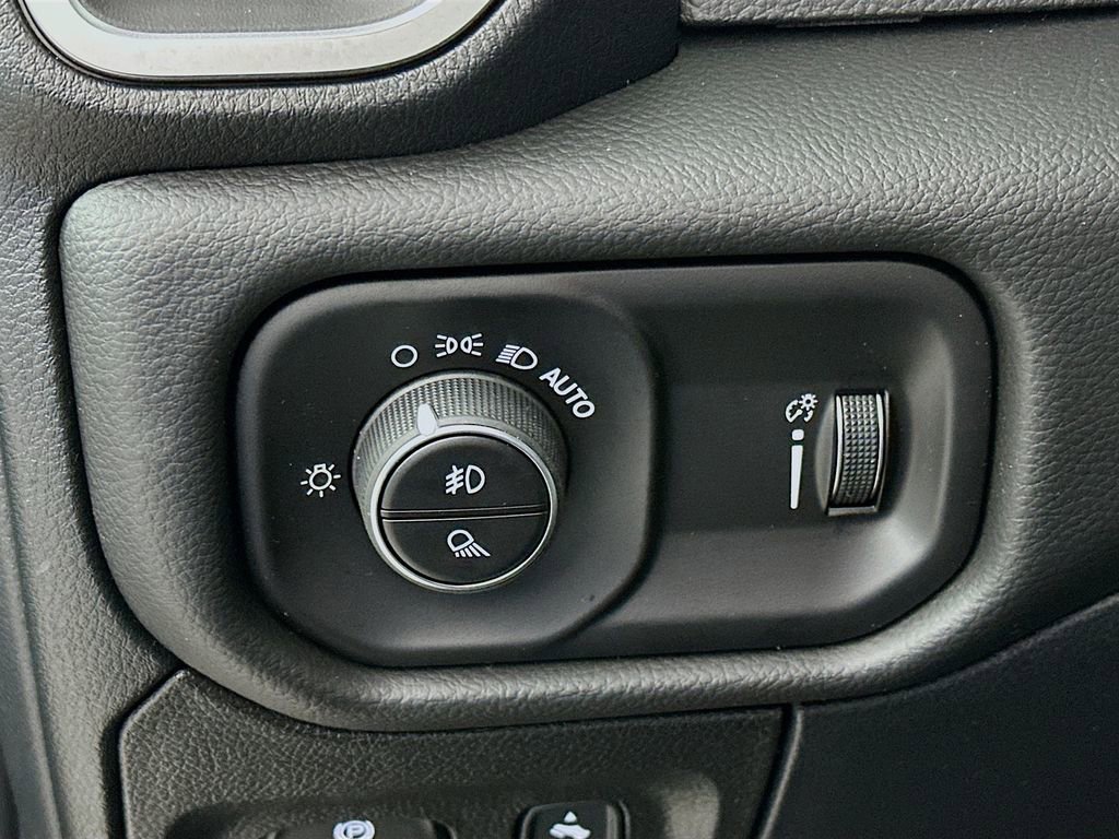 New 2026 RAM 1500 Big Horn w/ Night Edition image 14