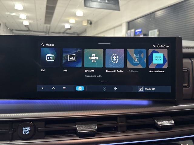 Used 2025 Hyundai Santa Fe Calligraphy AWD/4WD image 24