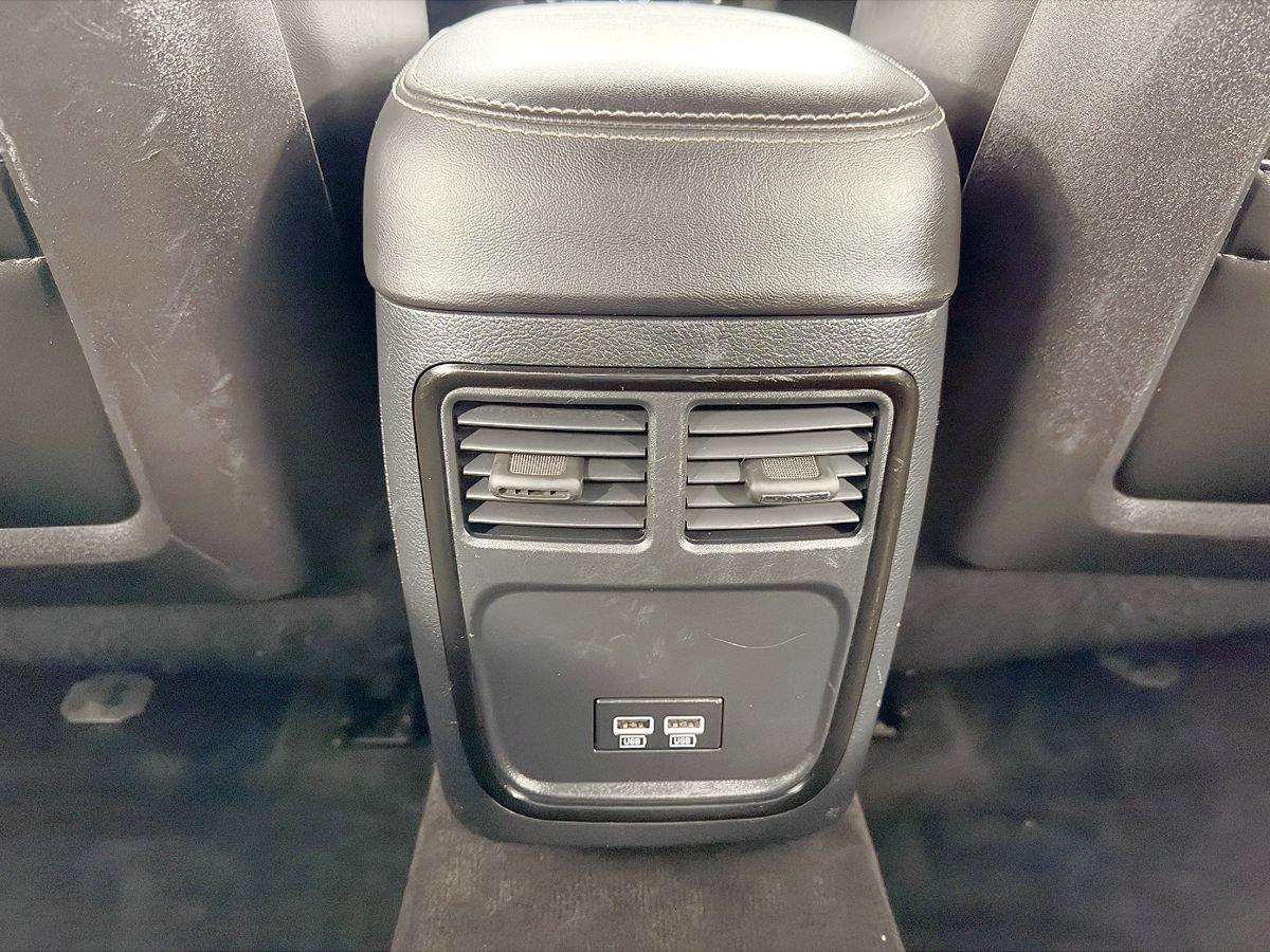 Used 2017 Chrysler 300 S RWD image 46