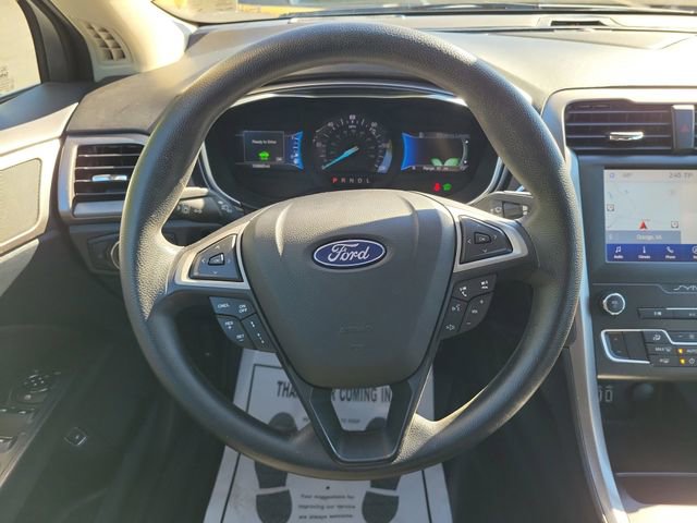 Used 2020 Ford Fusion SE image 9