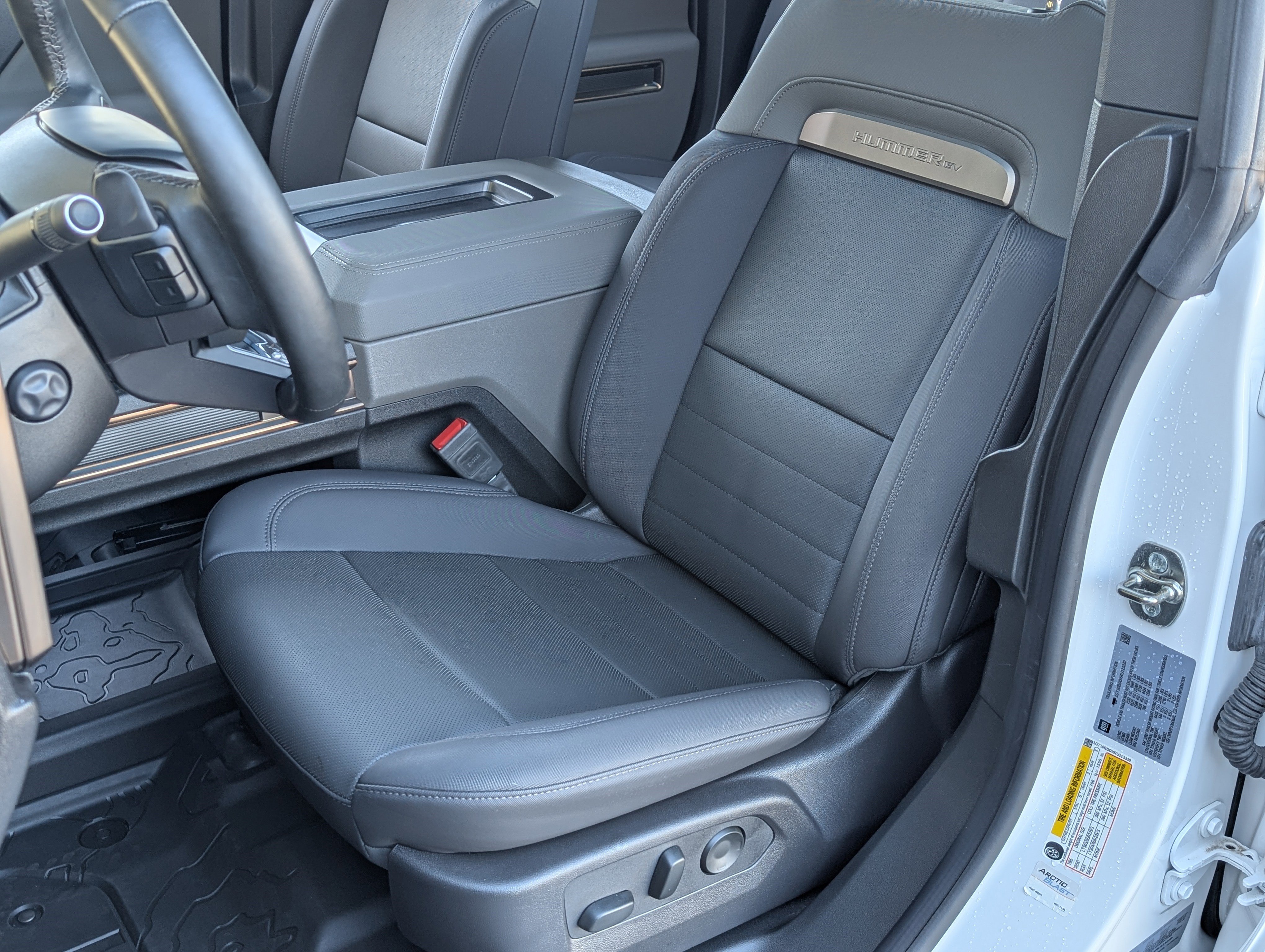 Used 2024 GMC Hummer EV 2X image 17