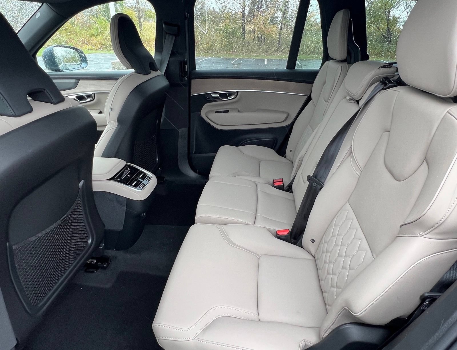 New 2027 Volvo XC60 B5 Core AWD/4WD image 15
