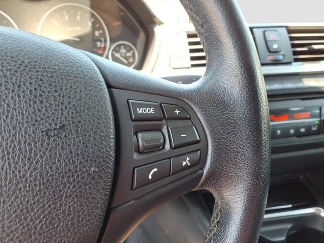Used 2014 BMW 320i Sedan RWD image 23