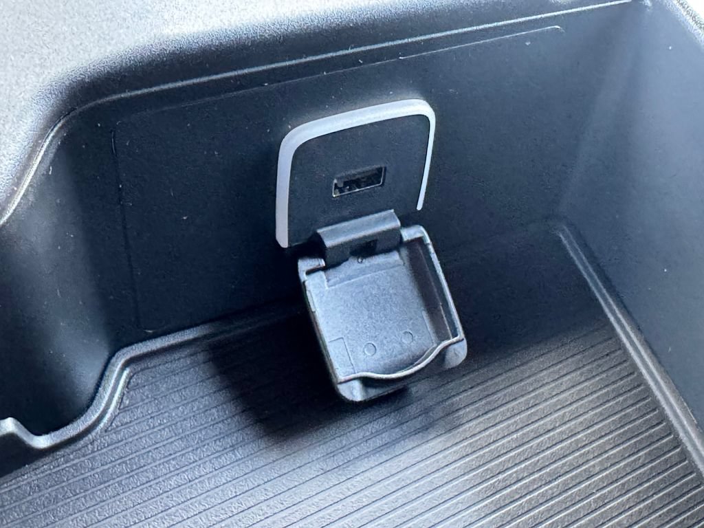 New 2026 RAM 3500 Tradesman AWD/4WD image 23