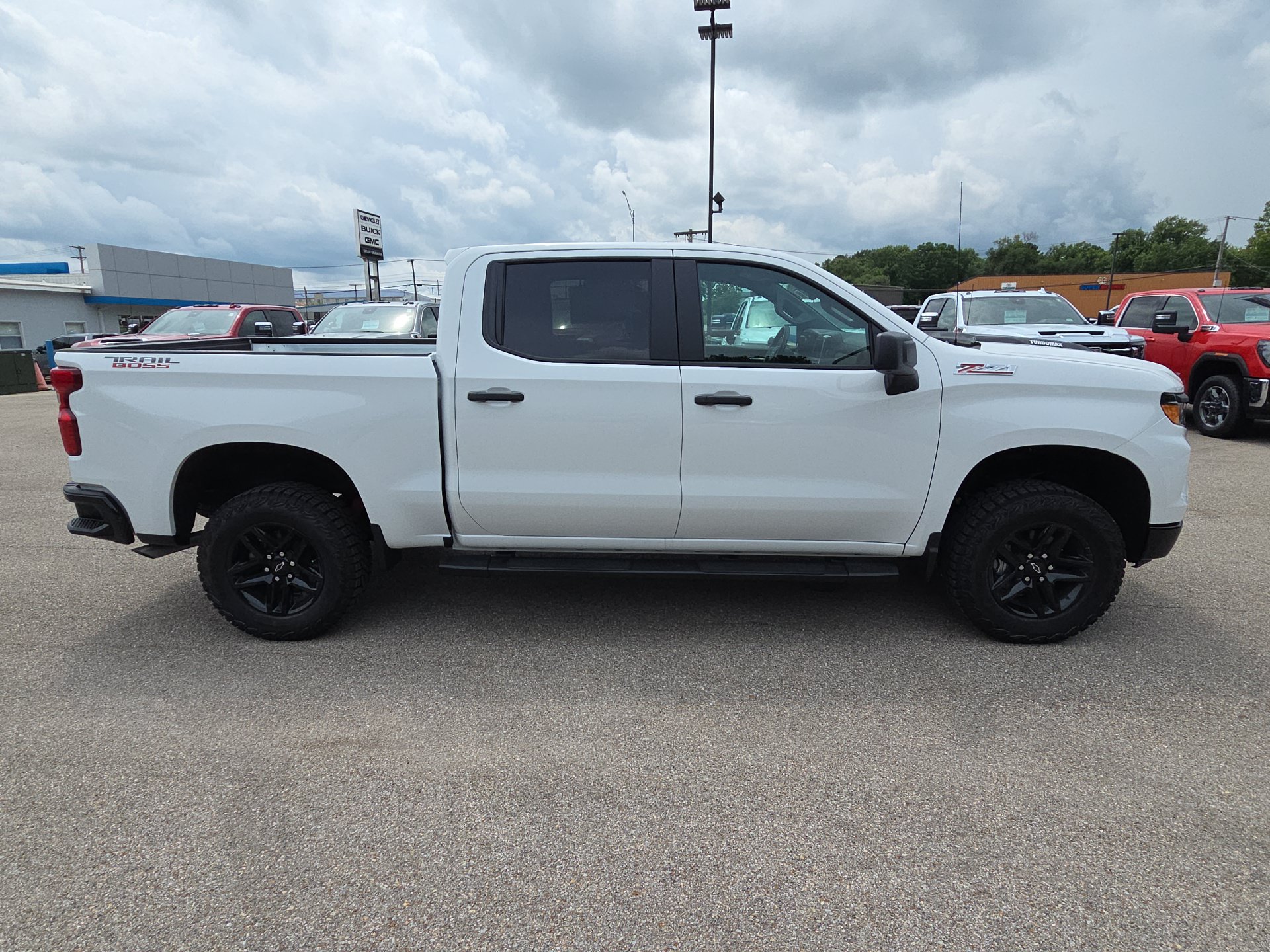 New 2026 Chevrolet Silverado 1500 Custom Trail Boss AWD/4WD image 10