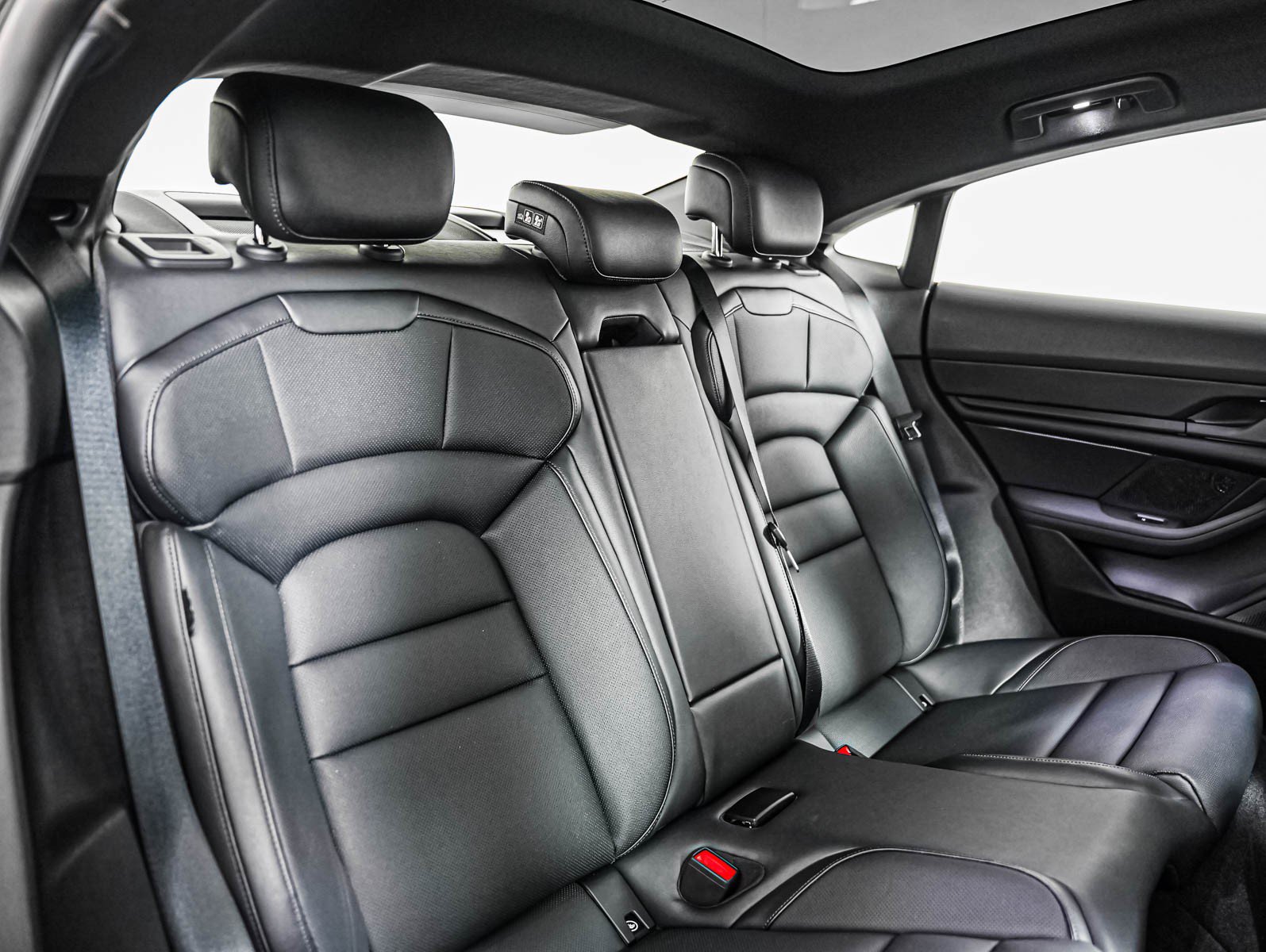 Certified 2023 Porsche Taycan RWD image 6