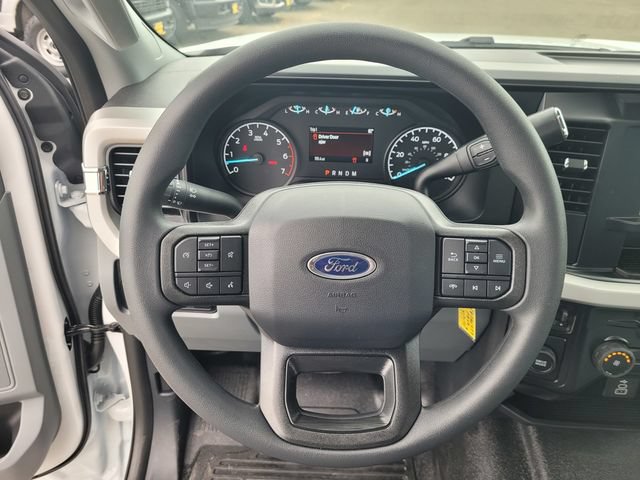 New 2026 Ford F250 XL w/ XL Chrome Package RWD image 9