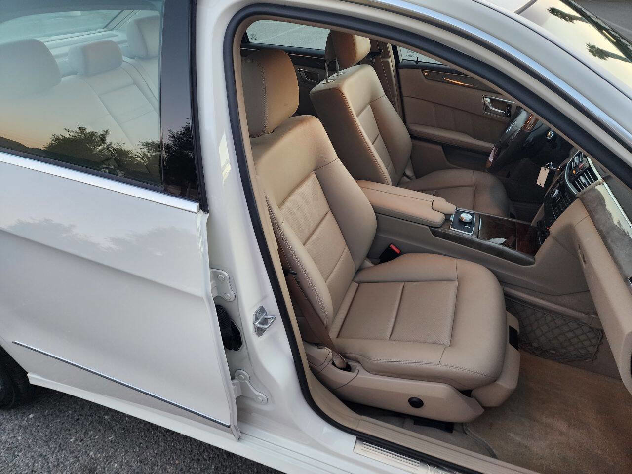 Used 2010 Mercedes-Benz E 350 Sedan image 16