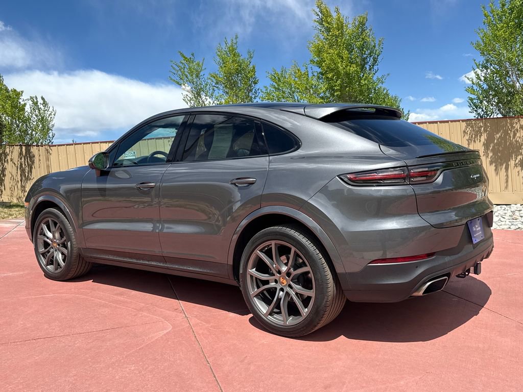 Used 2023 Porsche Cayenne Coupe AWD/4WD image 5