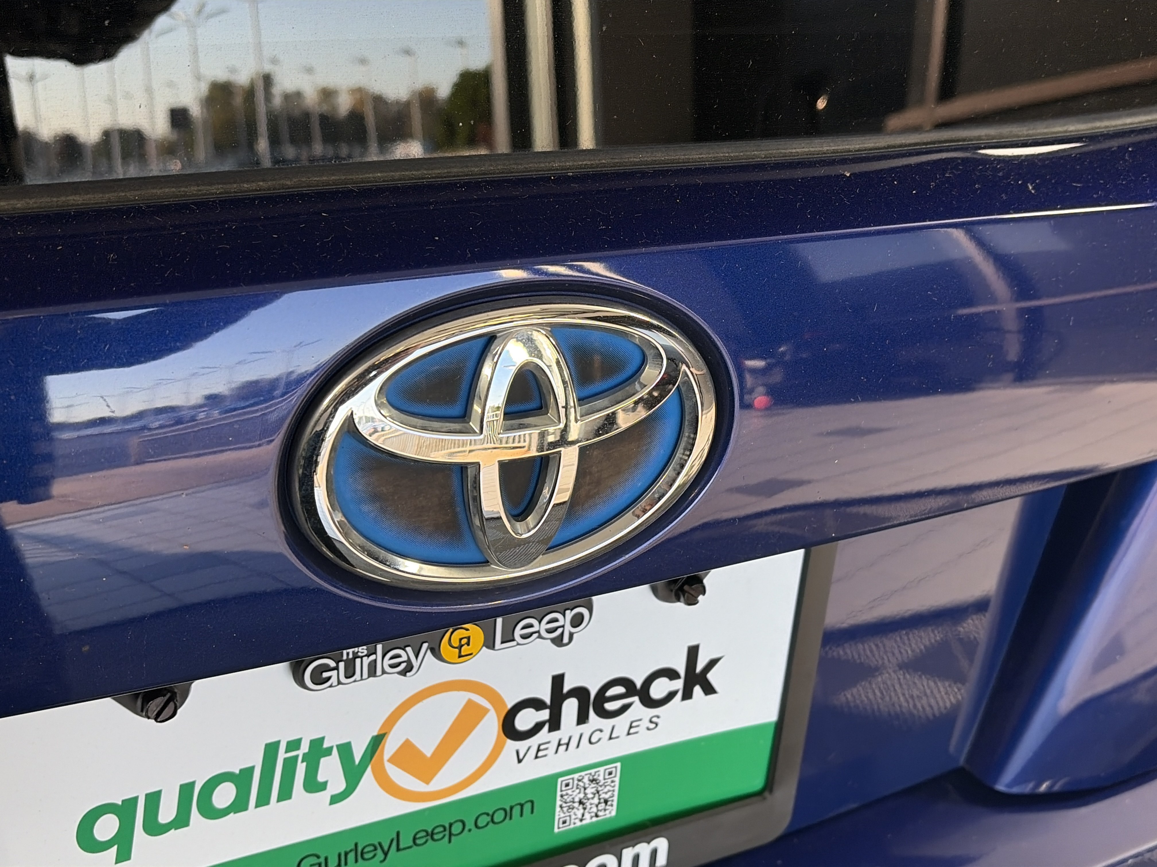 Used 2018 Toyota Prius Four Touring FWD image 16
