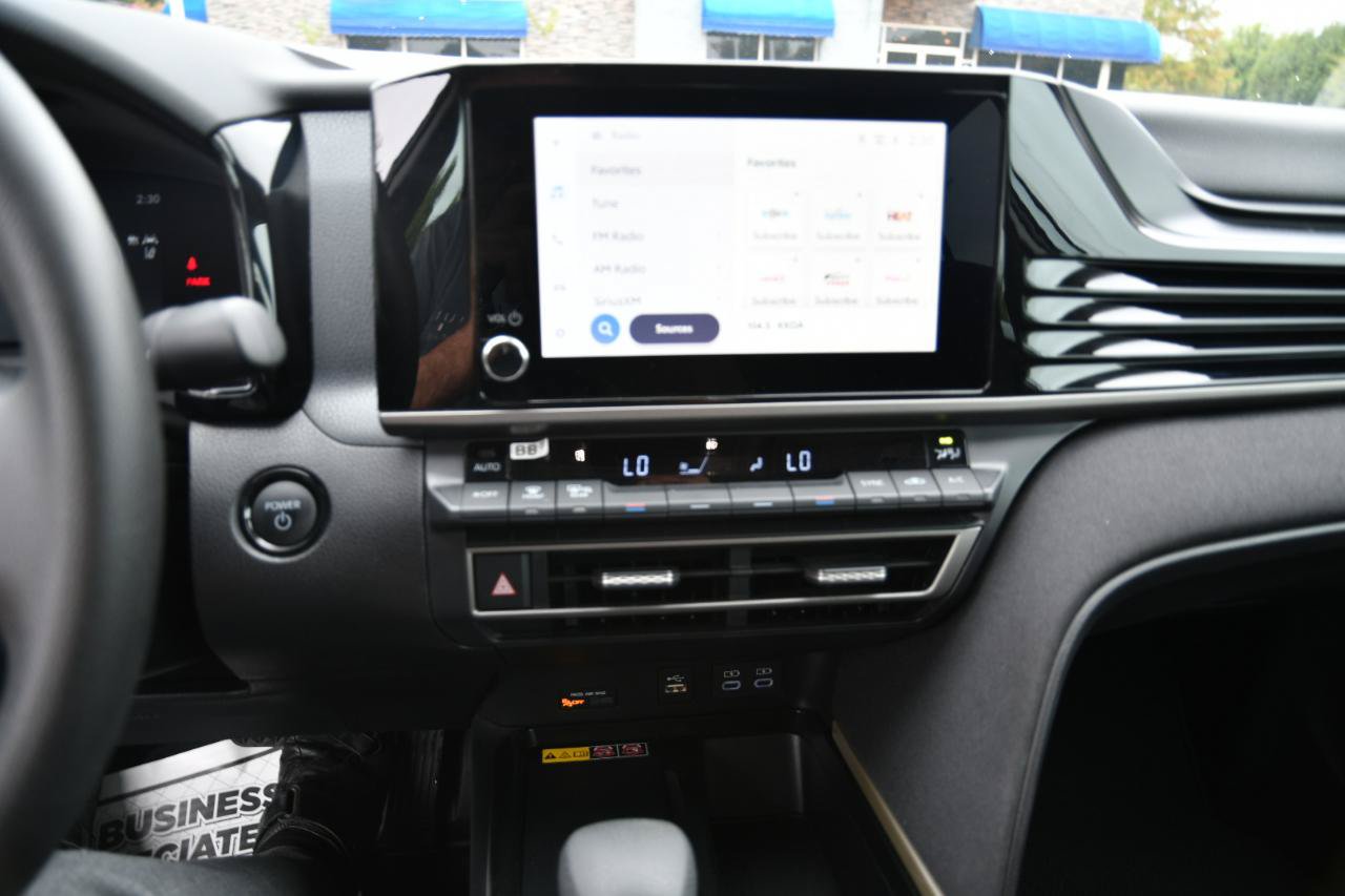 Used 2026 Toyota Camry LE FWD image 23