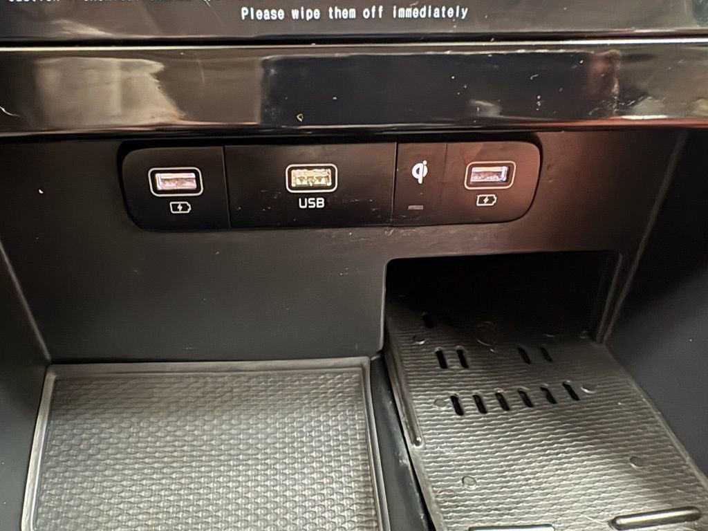 Used 2022 Kia Carnival SX Prestige image 31