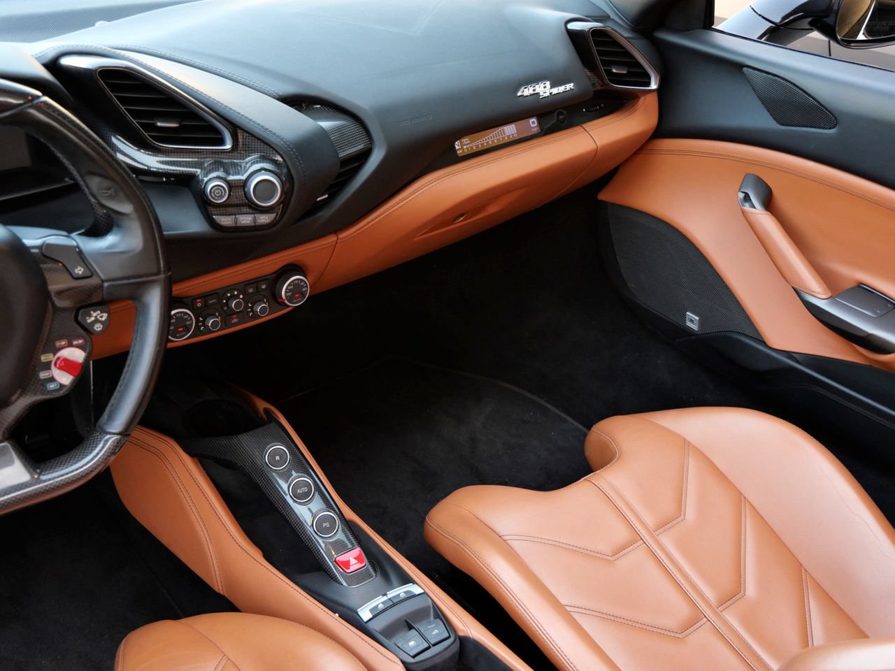 Used 2018 Ferrari 488 Spider RWD image 18