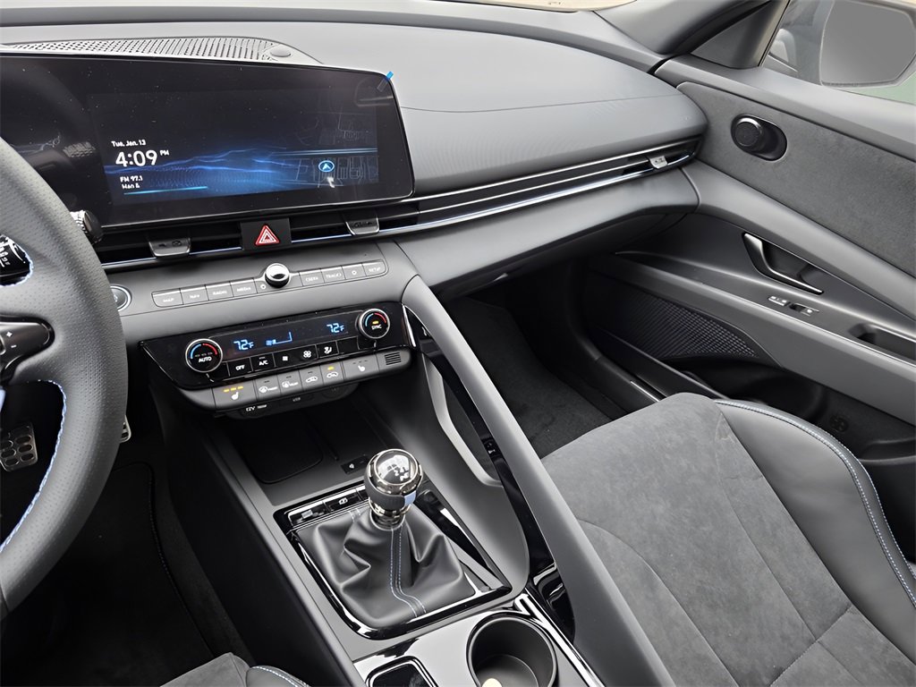 New 2025 Hyundai Elantra N image 17