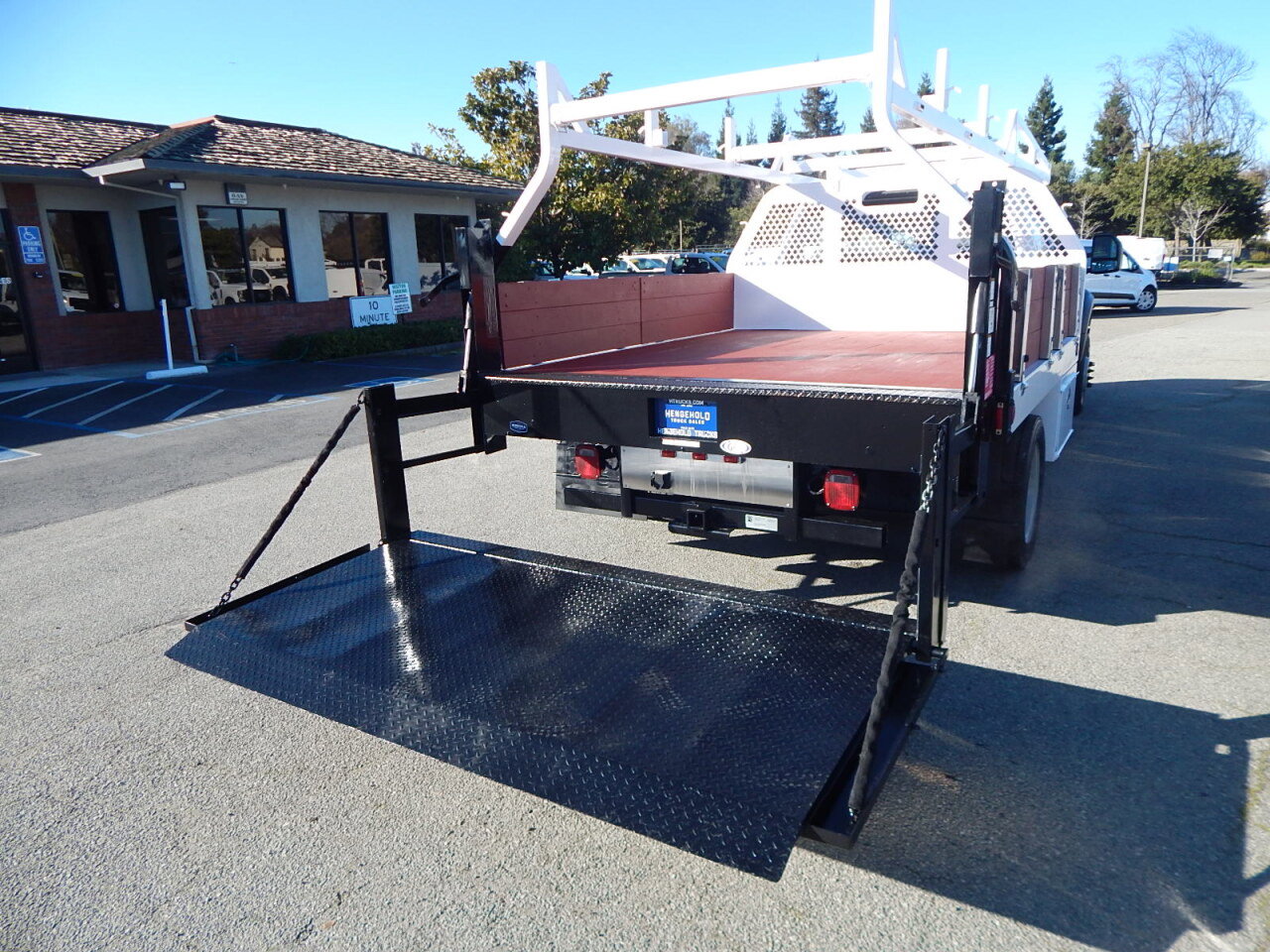 Used 2018 Ford F450 XL w/ Trailer Tow Package image 16