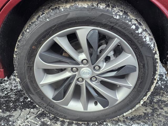 Used 2023 Buick Encore GX Select w/ Sport Touring Package image 5