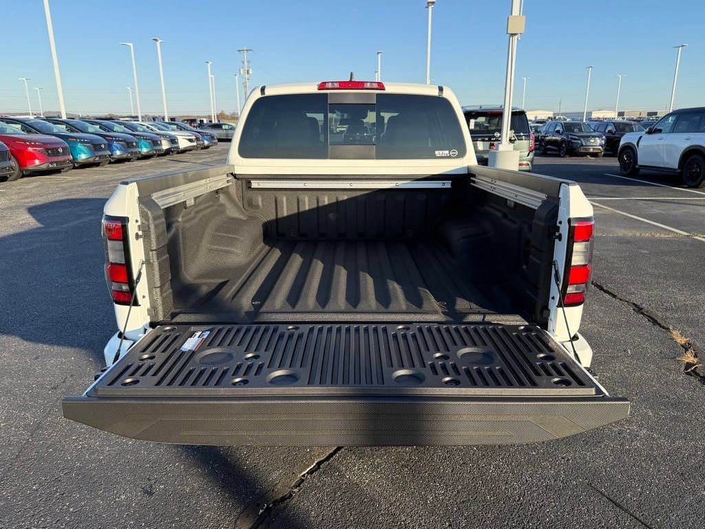 New 2026 Nissan Frontier SV w/ SV Convenience Package RWD image 11