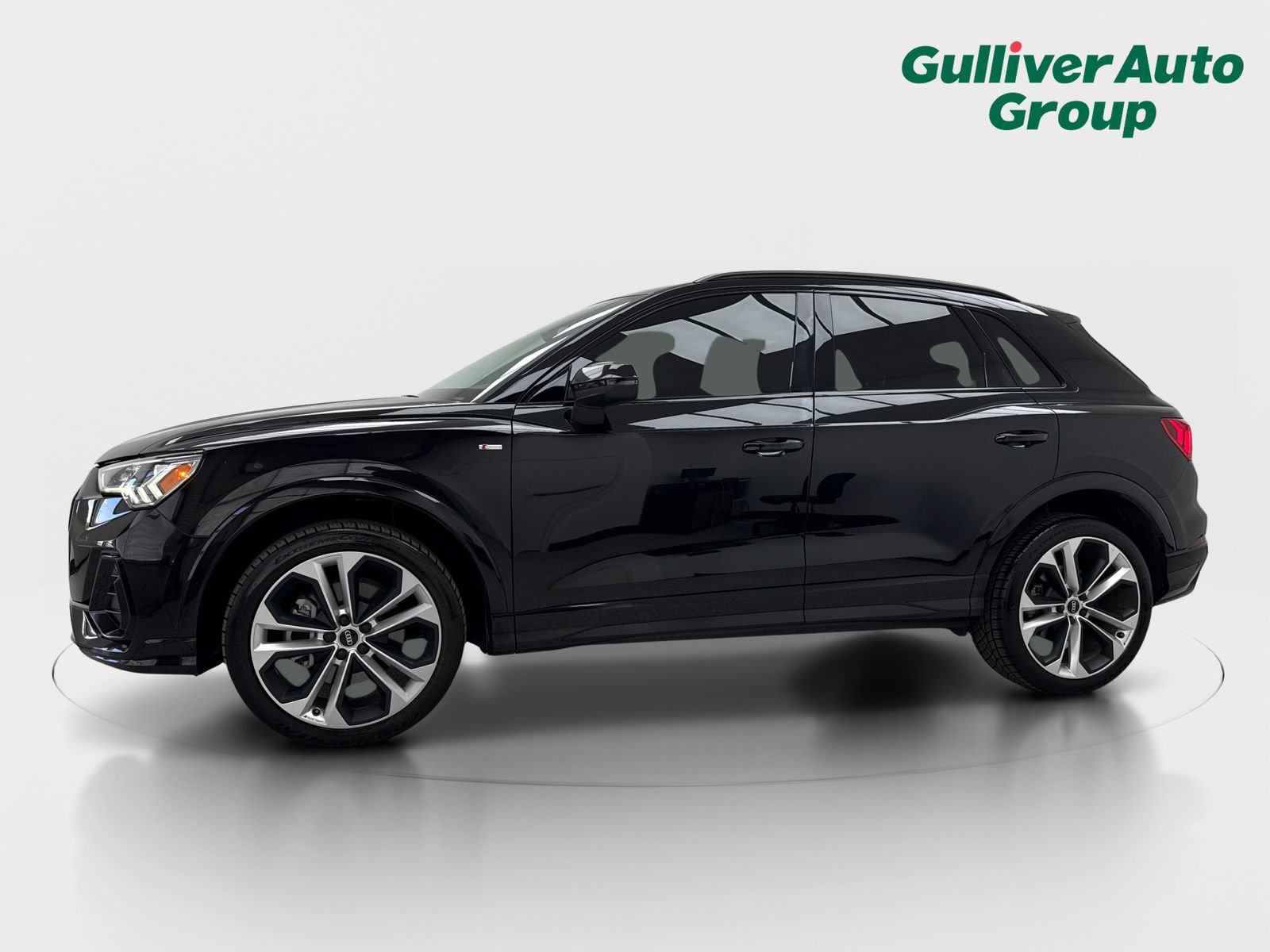 Used 2022 Audi Q3 2.0T Premium Plus AWD/4WD image 2