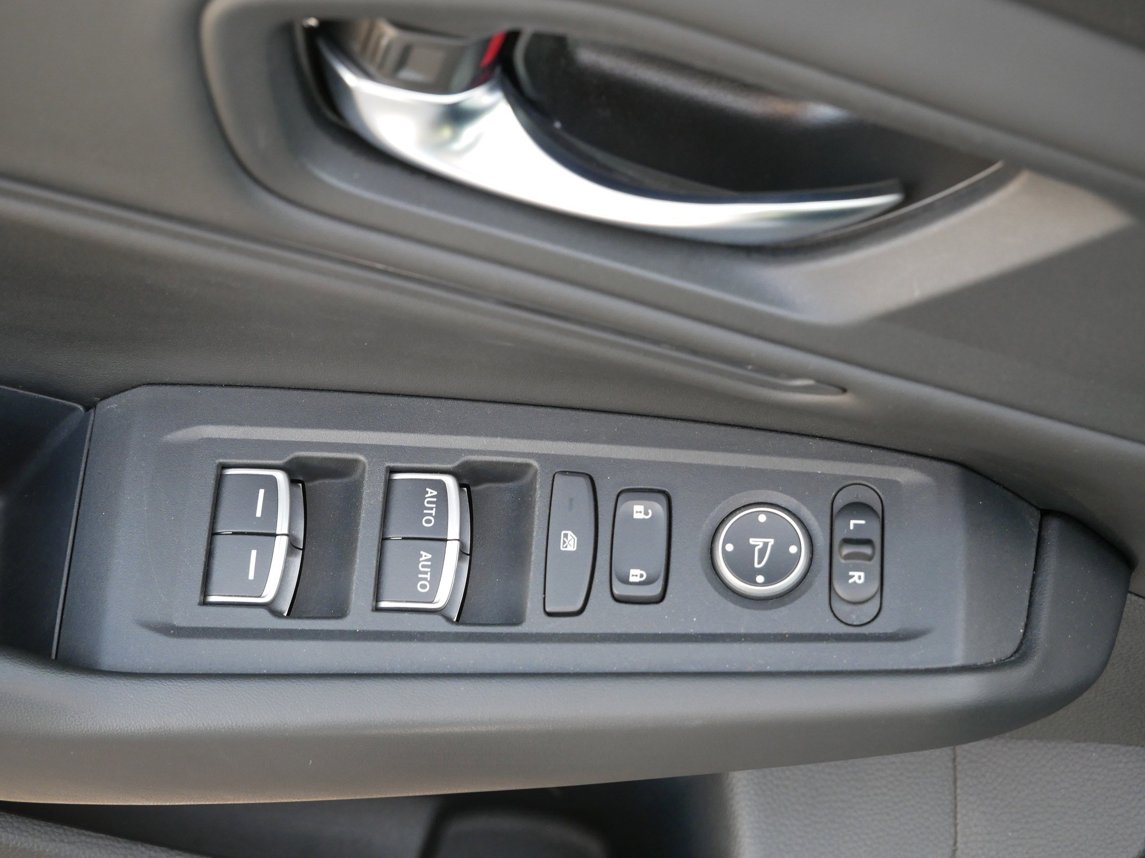 Used 2023 Honda Accord EX image 19