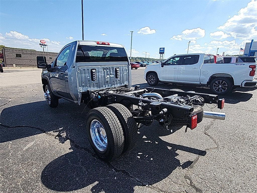 New 2026 Chevrolet Silverado 3500 LT w/ Convenience Package image 6