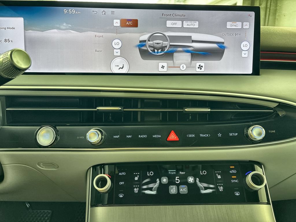 New 2027 Genesis GV70 2.5T Advanced AWD/4WD image 17