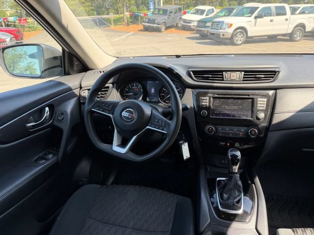 Used 2018 Nissan Rogue S AWD/4WD image 11