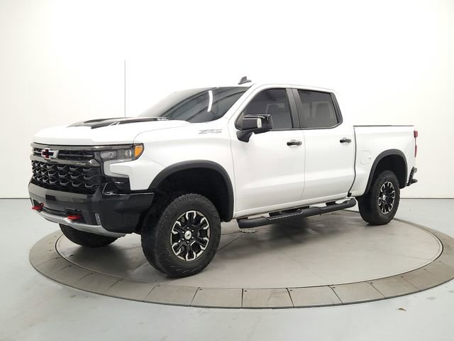 Used 2023 Chevrolet Silverado 1500 ZR2 w/ Technology Package AWD/4WD image 3