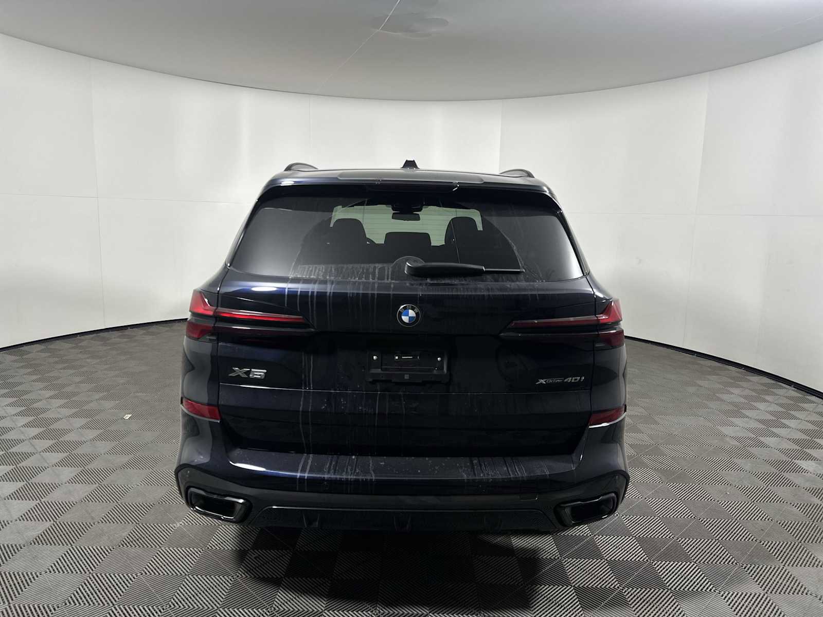 New 2026 BMW X5 xDrive40i image 2