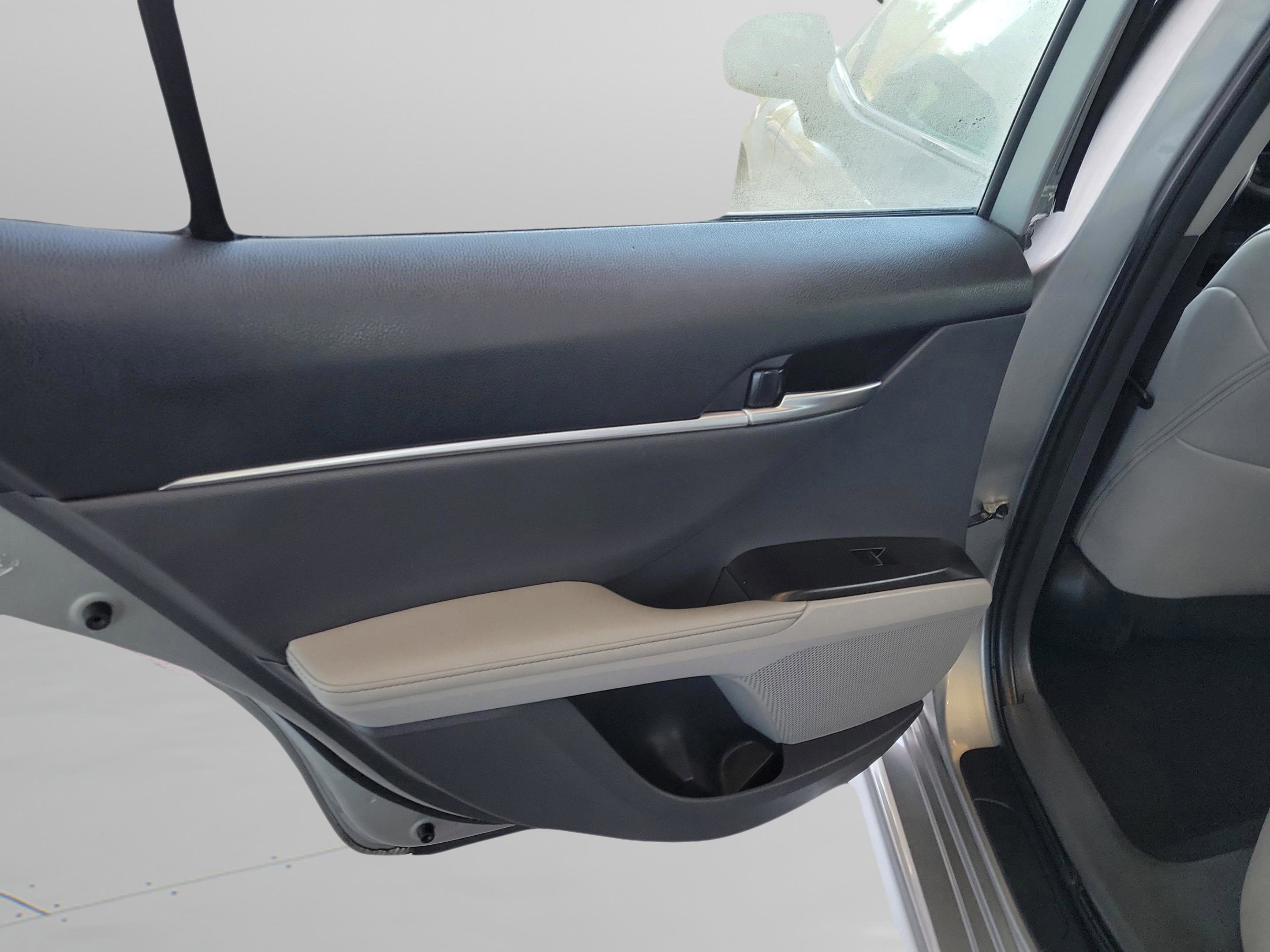 Used 2024 Toyota Camry XSE image 28