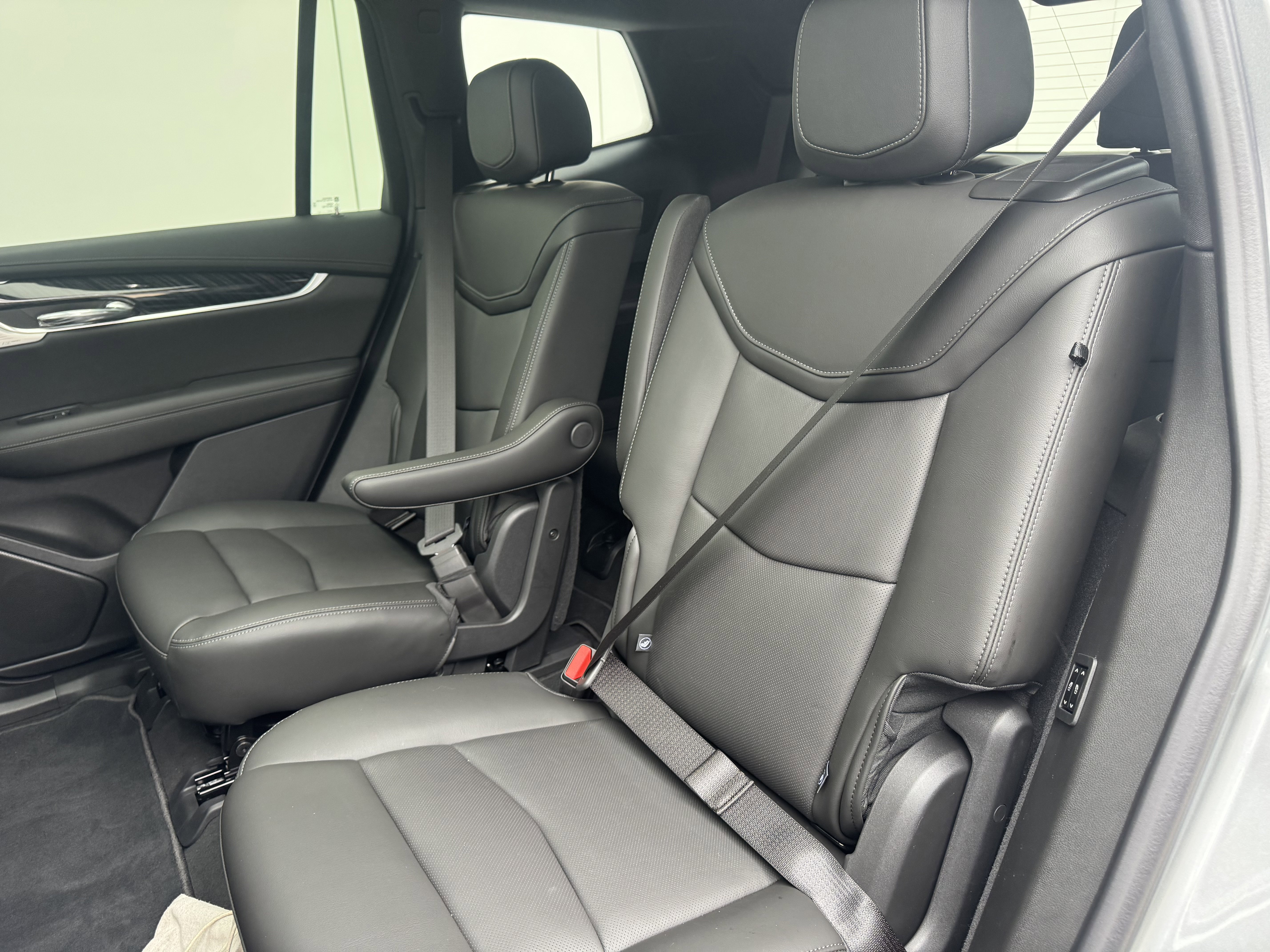 New 2025 Cadillac XT6 Premium Luxury image 13