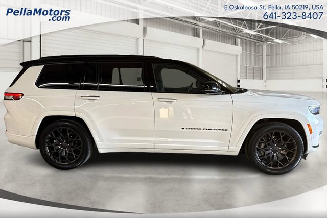 Used 2023 Jeep Grand Cherokee L Summit w/ Advanced Protech Group IV image 2