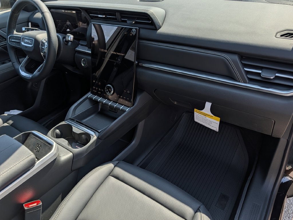 New 2027 GMC Terrain Elevation w/ Elevation Premium Package FWD image 32