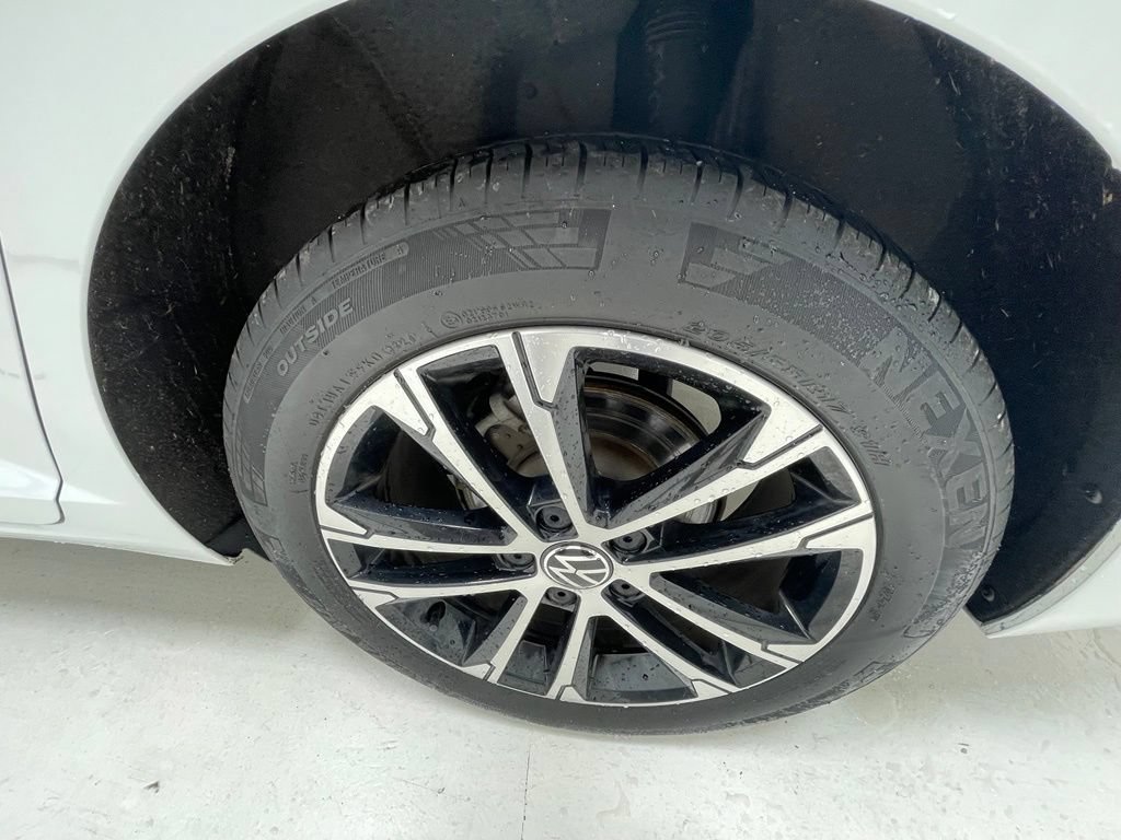 Used 2025 Volkswagen Jetta Sport FWD image 10