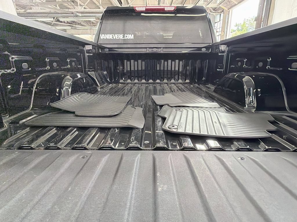 Used 2024 Chevrolet Silverado 1500 LT AWD/4WD image 27