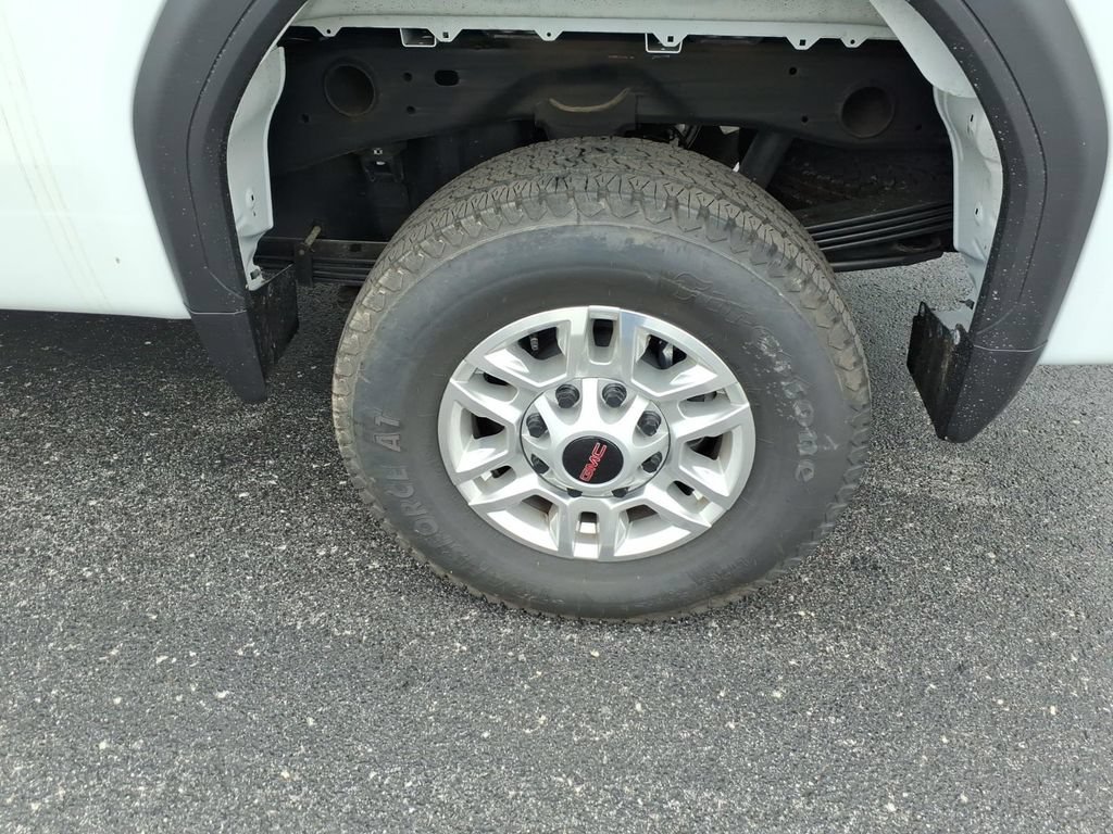 Used 2026 GMC Sierra 2500 Pro AWD/4WD image 8