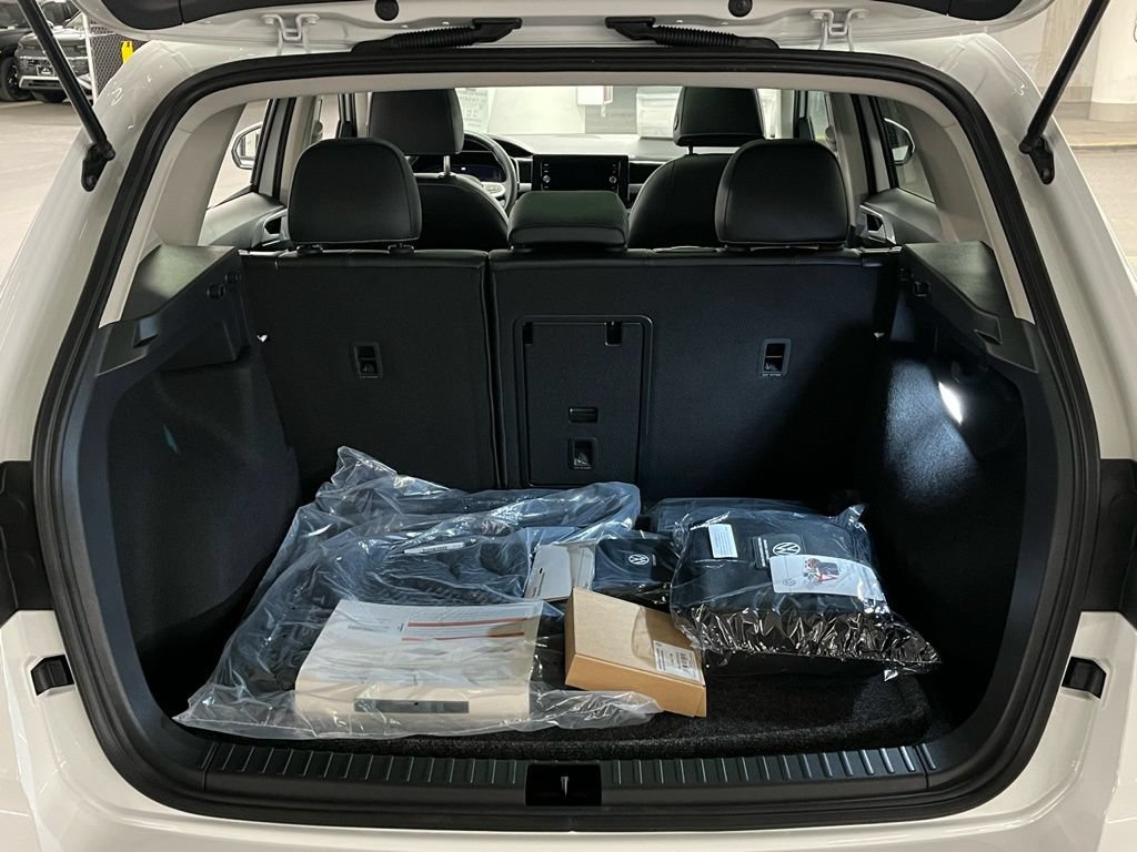 New 2026 Volkswagen Taos SEL AWD/4WD image 37