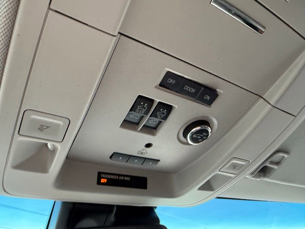 Used 2018 Chevrolet Suburban Premier image 17