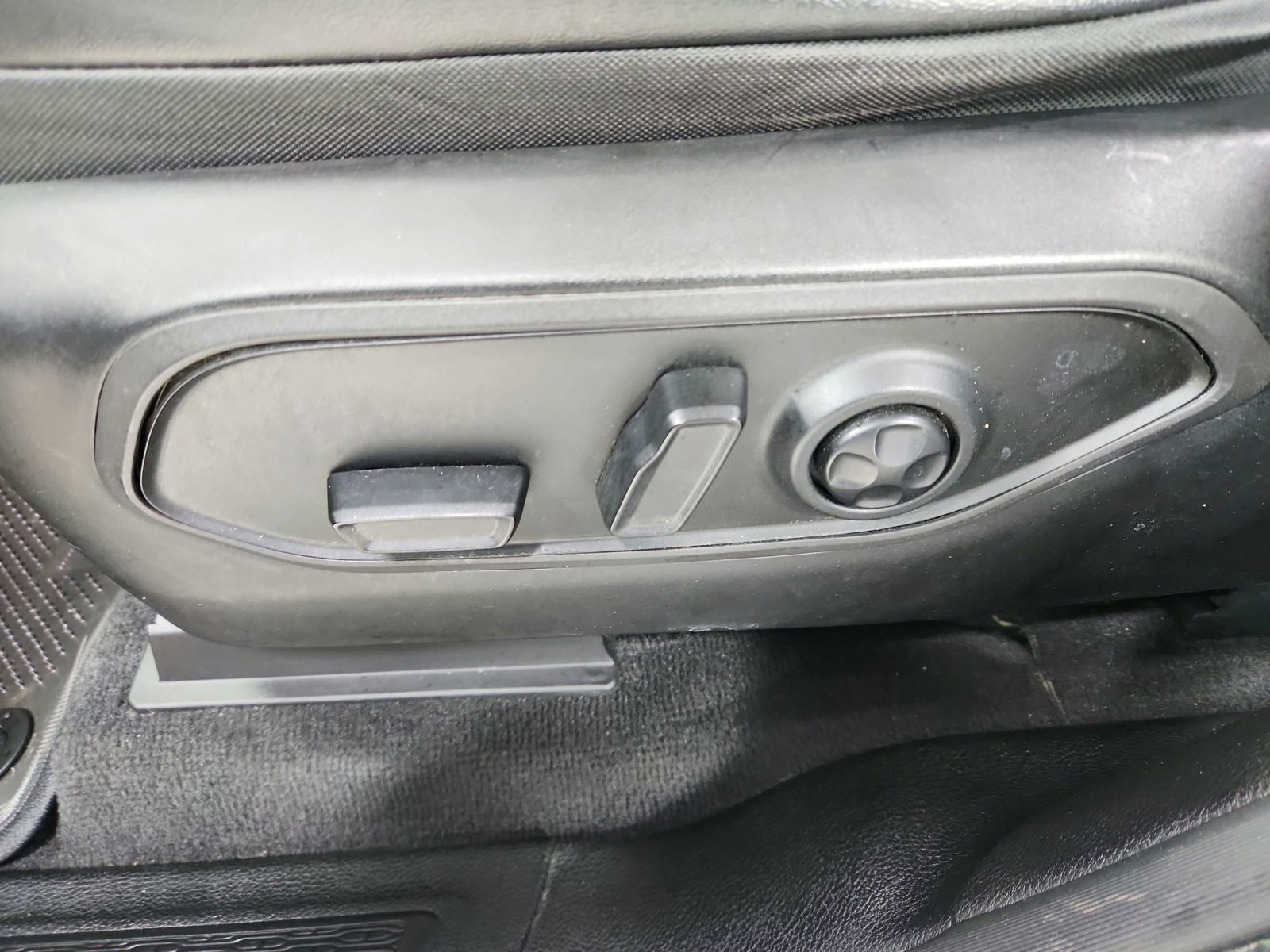 Used 2021 Jeep Grand Cherokee L Limited w/ Trailer Tow Group (B) image 20