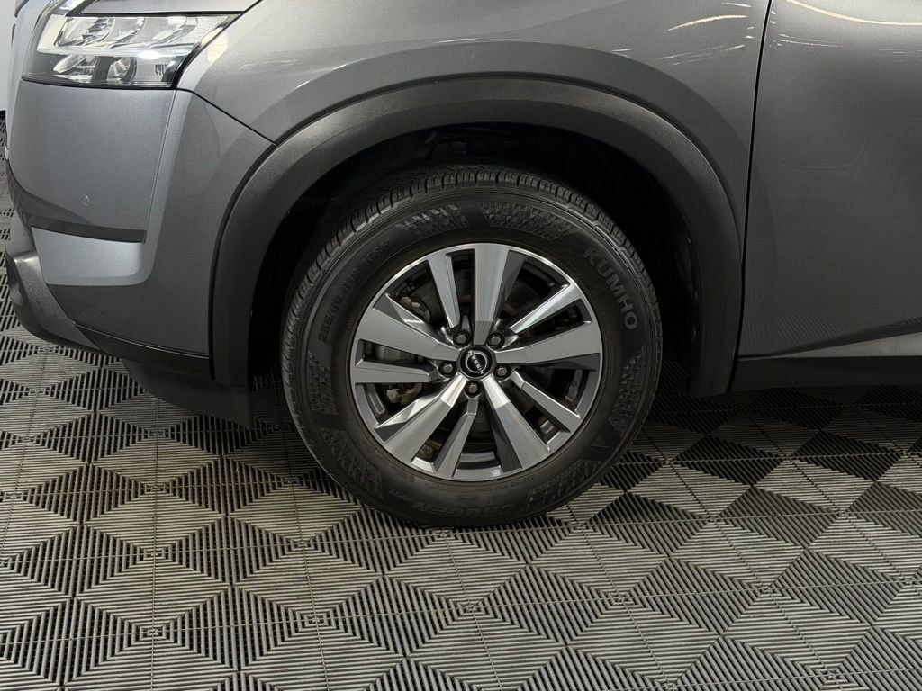 Used 2023 Nissan Pathfinder SL image 12