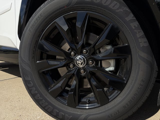 New 2026 Toyota RAV4 SE AWD/4WD image 9
