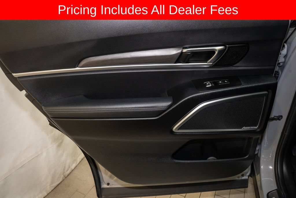 Used 2023 Kia Telluride AWD image 10