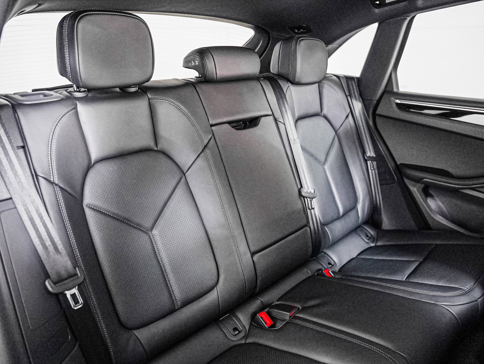 New 2026 Porsche Macan S image 6