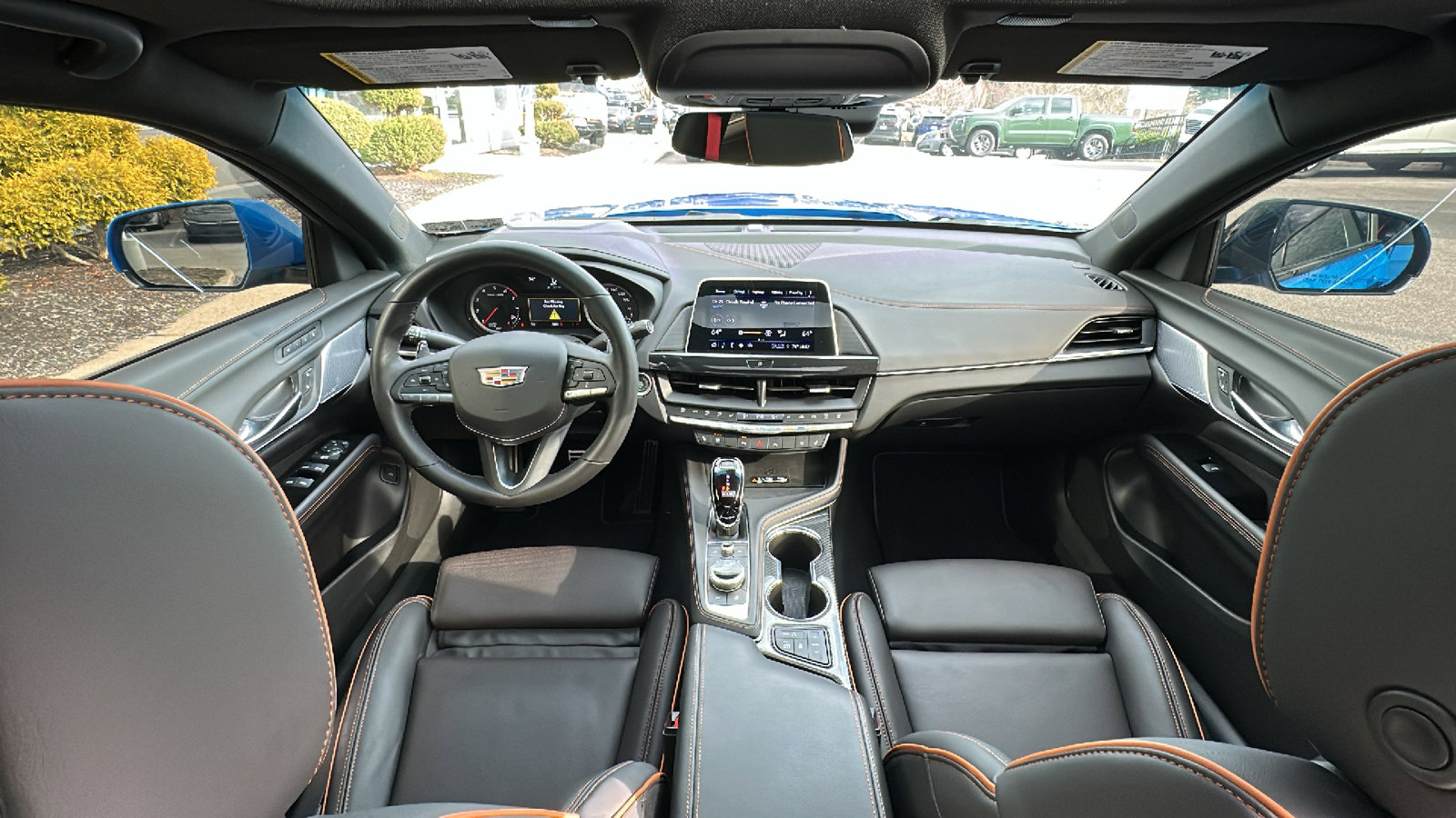 Used 2025 Cadillac CT4 V w/ LPO, ONYX Package image 27