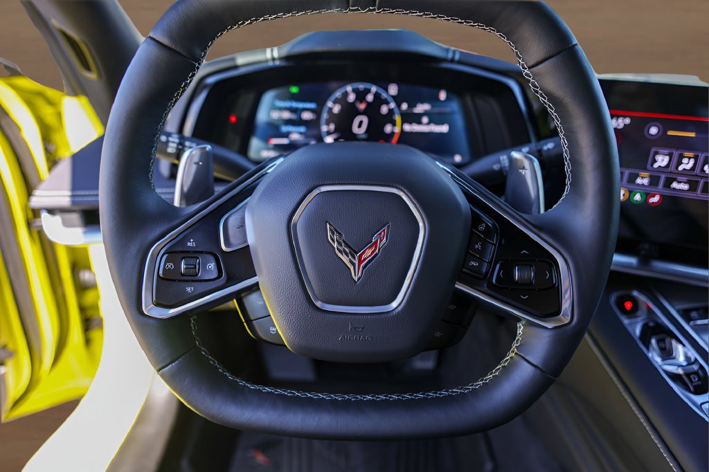 Used 2023 Chevrolet Corvette Stingray Preferred Cpe w/ Z51 Performance Package RWD image 11